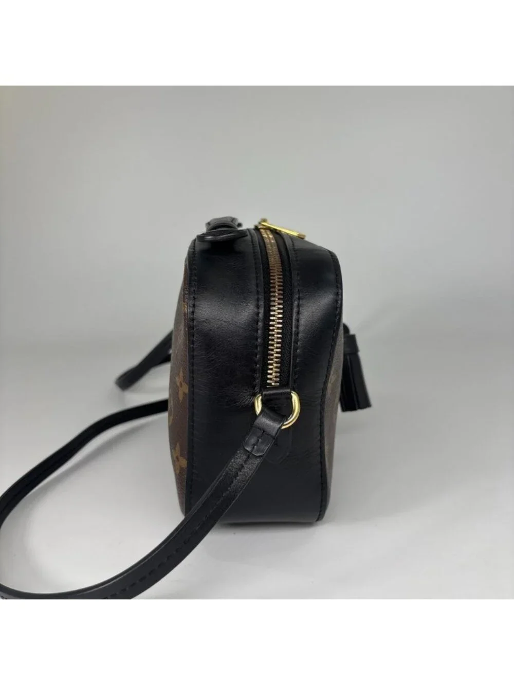Louis Vuitton Super Shoulder Bag Monogram Saintonge Black